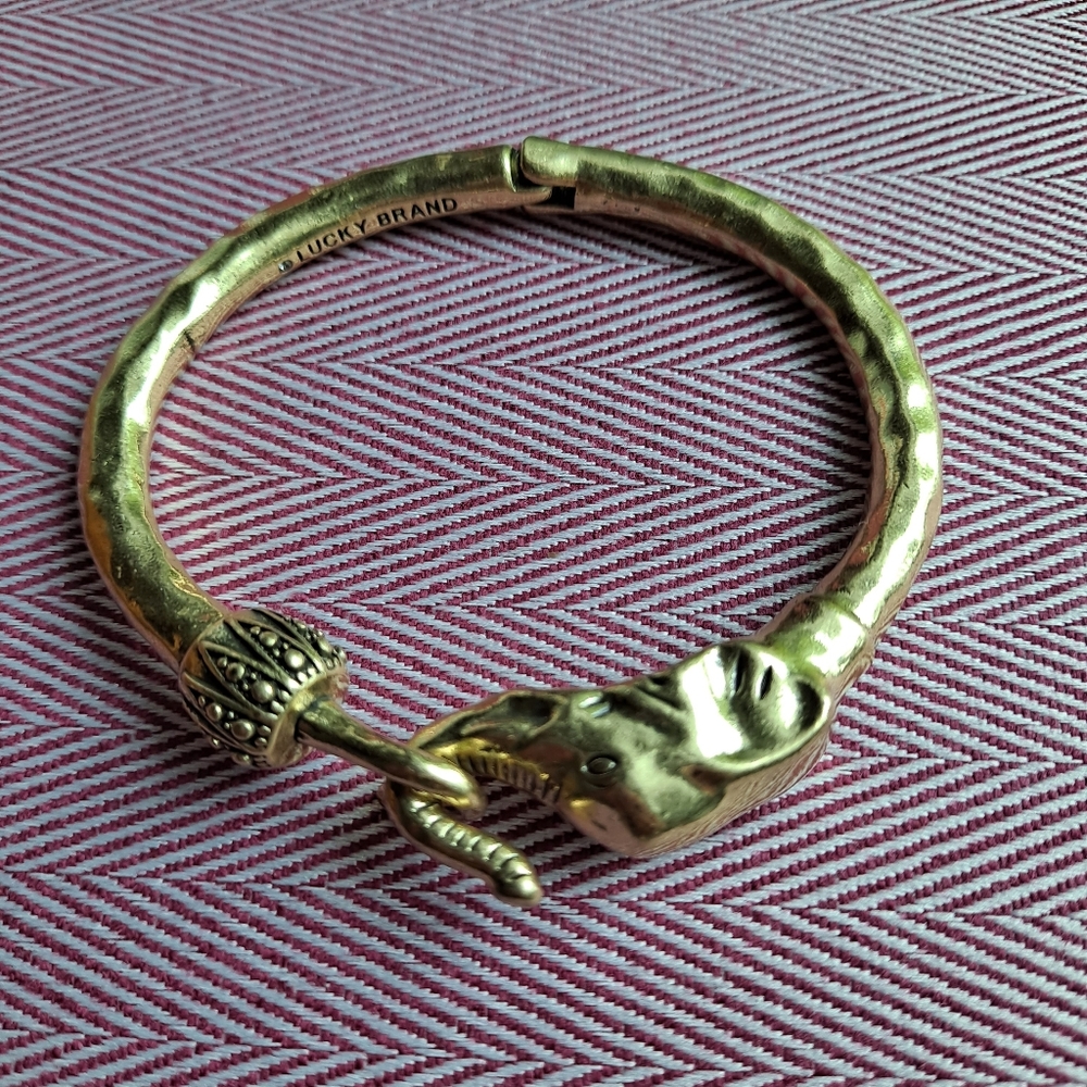 Lucky Brand Gold Tone Elephant Bangle